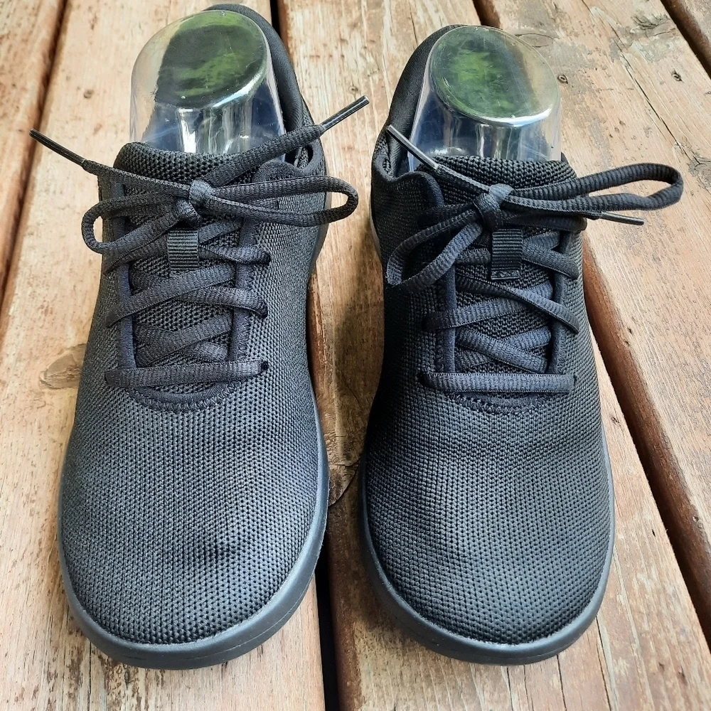 NIB Kizik Madrid Eco-Knit Hands-Free Shoes Blackout Unisex Men 6.5/Women 8